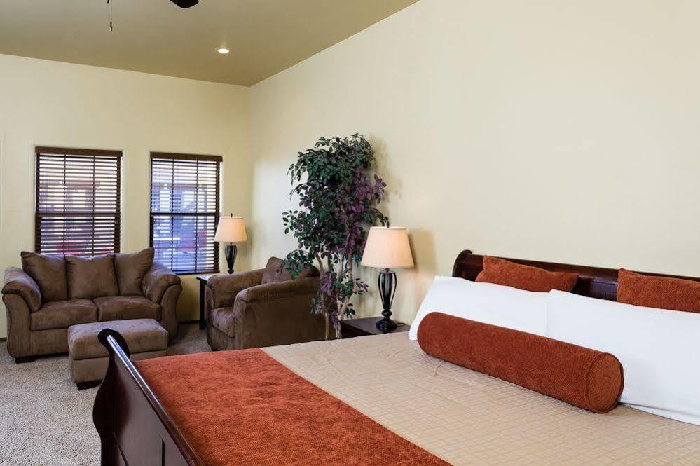 The Courtyard Villas 홉스 외부 사진